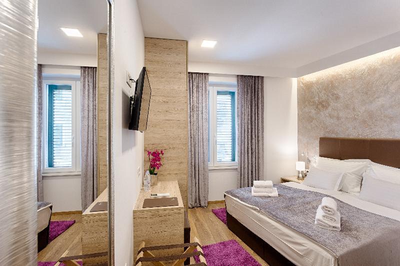 Central Pearl By Nono Ban Rooms Split Buitenkant foto